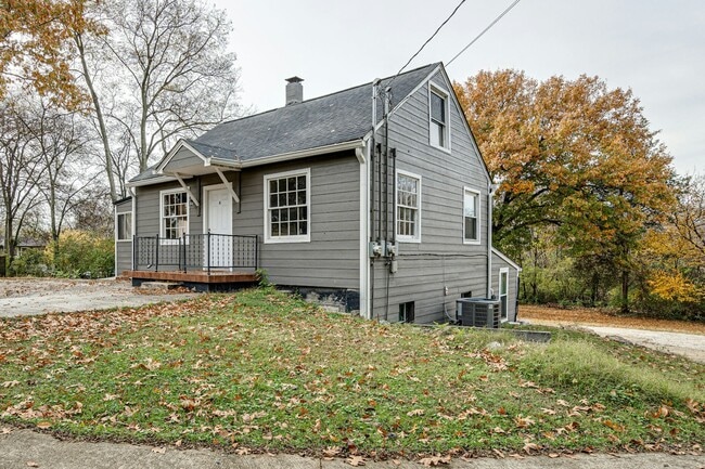 632 Center St in Nashville, TN - Foto de edificio - Building Photo