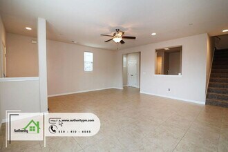 573 Mission De Oro Dr in Redding, CA - Building Photo - Building Photo
