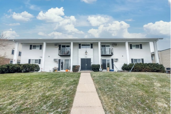 Guilford Apartments in Fitchburg, WI - Foto de edificio - Building Photo