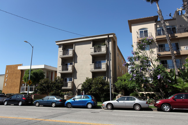 1271 Federal Ave in Los Angeles, CA - Foto de edificio - Building Photo