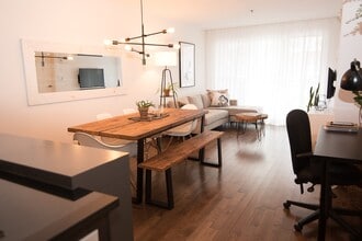 5650 Chambord Rue in Montréal, QC - Building Photo - Building Photo