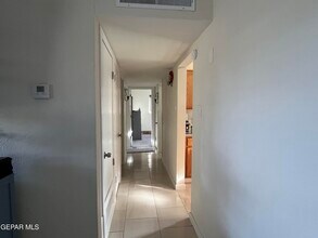 9333 Raleigh Dr in El Paso, TX - Building Photo - Building Photo