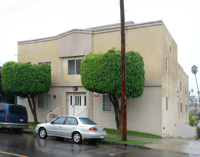 1023 Coronado St in Los Angeles, CA - Building Photo - Building Photo