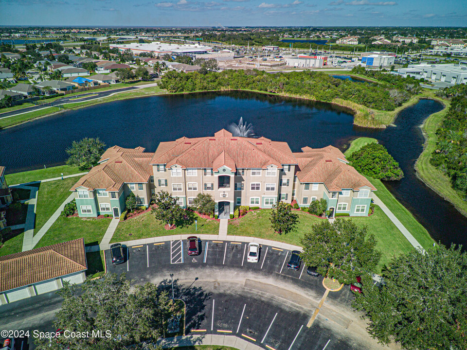 1766 Sophias Dr in Melbourne, FL - Building Photo