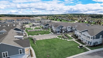 Wrenfield at Pleasant View in Madison, WI - Building Photo