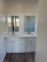 6088 E Giavanna Ave in Fresno, CA - Foto de edificio - Building Photo