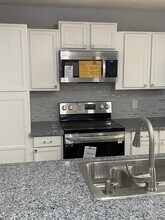 113 Heritage Way in West Palm Beach, FL - Building Photo - Building Photo