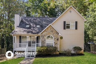 2398 Jack Creek Rd SW in Marietta, GA - Building Photo
