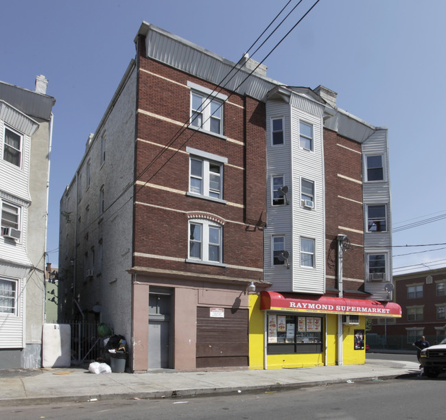 52 6th St in Elizabeth, NJ - Building Photo - Building Photo