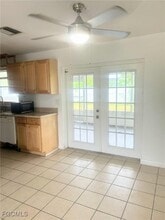 322 NE 11th Pl in Cape Coral, FL - Building Photo - Building Photo