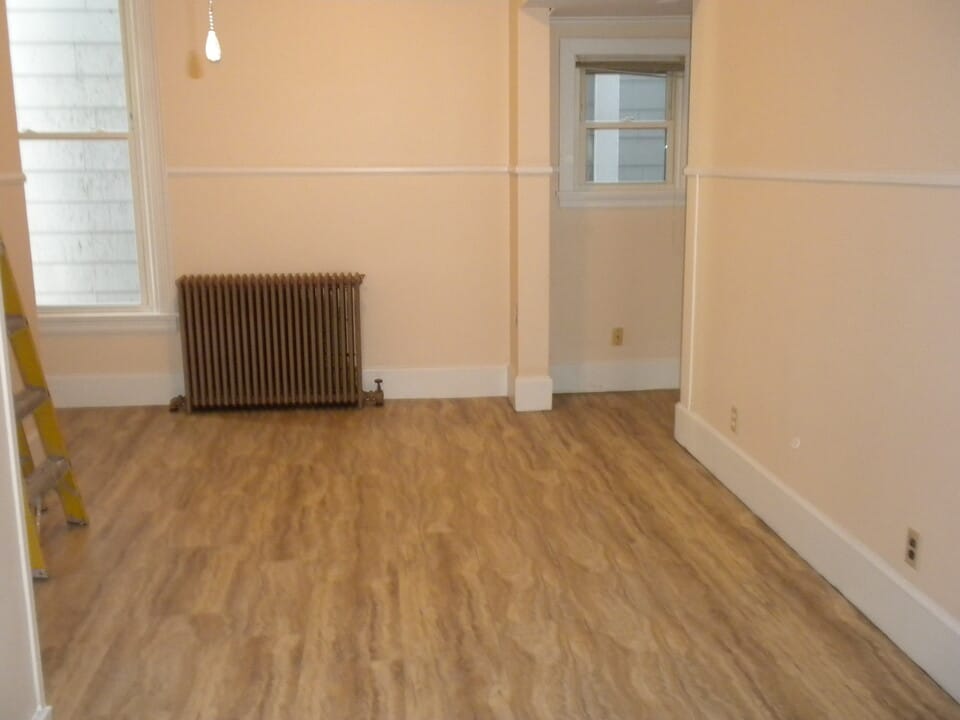 68 Pine St, Unit 1 in Lewiston, ME - Building Photo