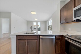 1 Center St in Clifton, NJ - Building Photo - Building Photo