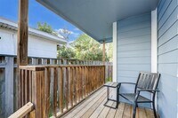 305 E 41st St photo'