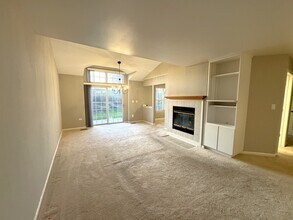 1978 Gary Ct in Schaumburg, IL - Building Photo - Building Photo