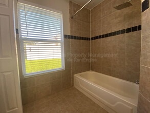 11195 Cypress Leaf Dr in Orlando, FL - Building Photo - Building Photo