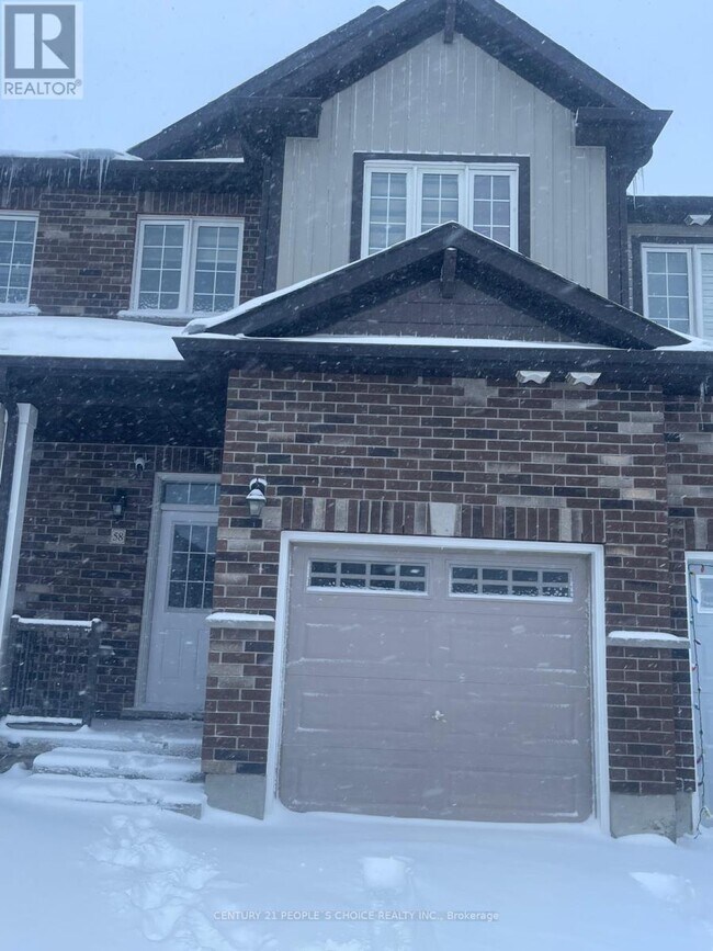 58 Renfrew St in Kitchener, ON - Building Photo - Building Photo