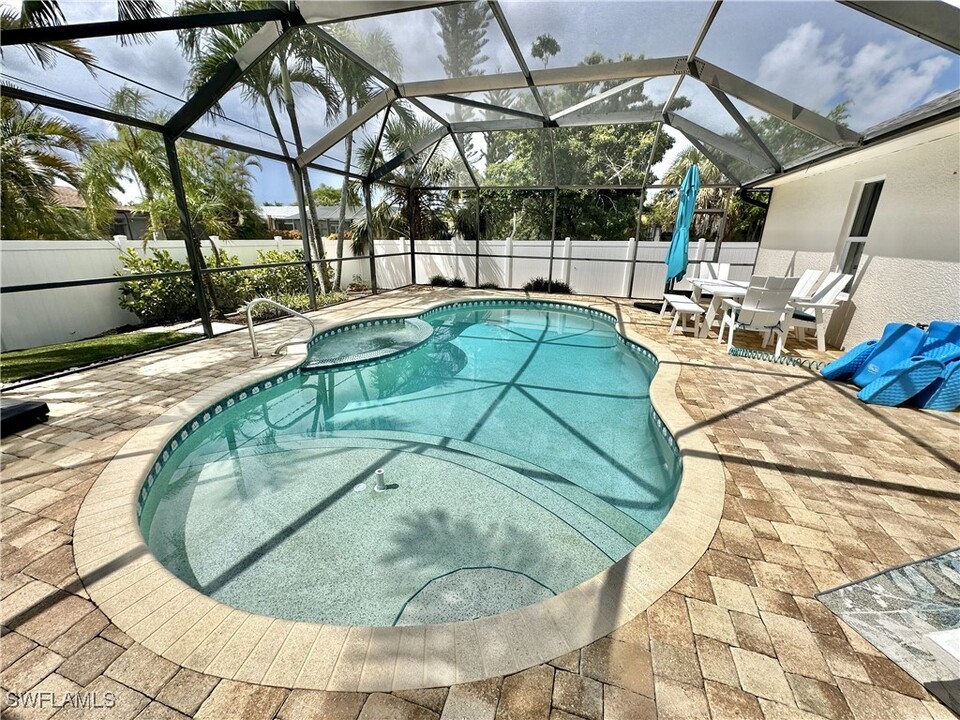 798 107th Ave N in Naples, FL - Building Photo