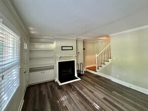 204 N Laurel Ave in Charlotte, NC - Building Photo - Building Photo