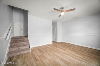 1307 2nd St N in Jacksonville Beach, FL - Building Photo - Building Photo