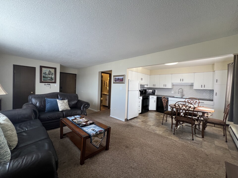 1417 13th St S, Unit 9 in Great Falls, MT - Foto de edificio