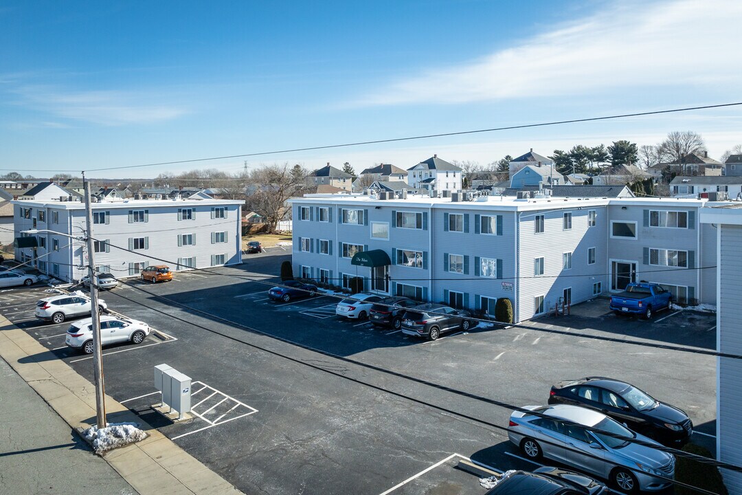 The Arbors in Fall River, MA - Building Photo