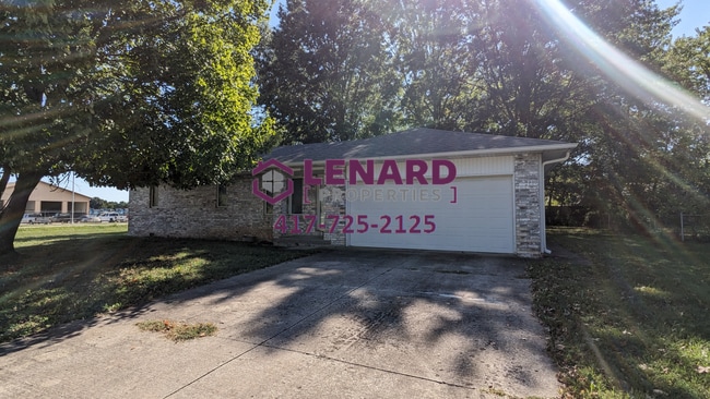 property at 2206 W Austin St