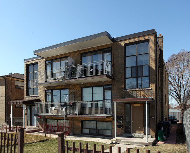 3232-3234 Keele St in Toronto, ON - Building Photo - Primary Photo