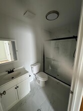 74 Kenmore Ave, Unit #1 in Newark, NJ - Foto de edificio - Building Photo