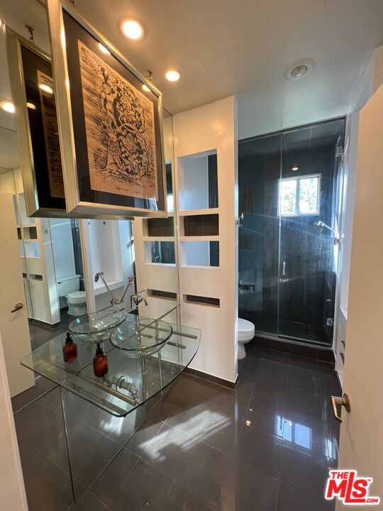 1310 N Detroit St-Unit -408 in Los Angeles, CA - Building Photo - Building Photo