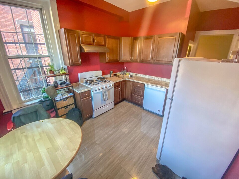 9 Wooster Pl in New Haven, CT - Building Photo