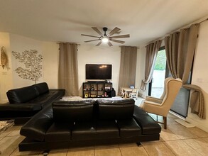 4879 NW 55th Pl in Tamarac, FL - Building Photo - Building Photo
