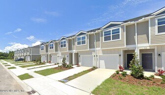 19 Pamplona Dr in St. Augustine, FL - Building Photo