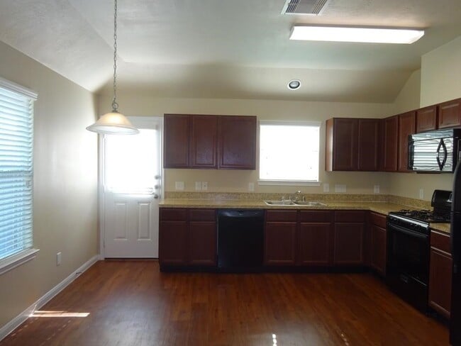 6034 Brenwood Trails Ln