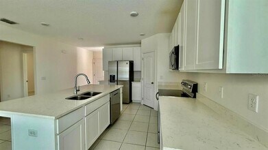 2224 Canyon Breeze Ave in Kissimmee, FL - Building Photo - Building Photo