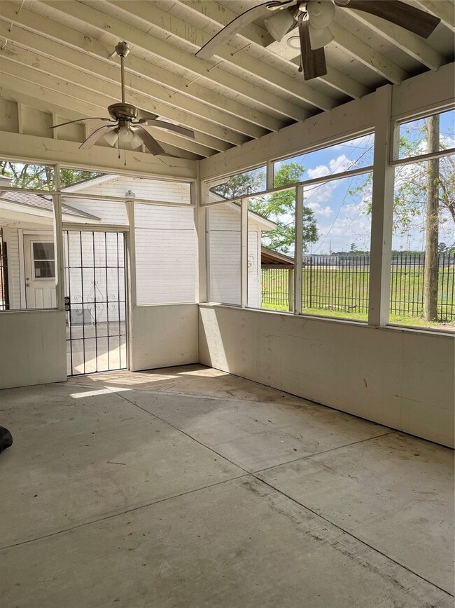 property at 21122 Harvest Hill Ln