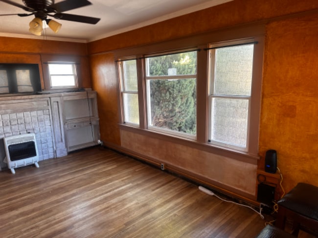 1021 Chestnut Ave in Long Beach, CA - Building Photo - Building Photo
