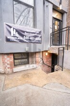 1102 Putnam Ave in Brooklyn, NY - Foto de edificio - Building Photo