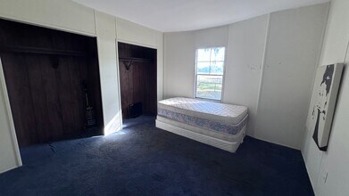 17330 NE 60th St in Williston, FL - Foto de edificio - Building Photo