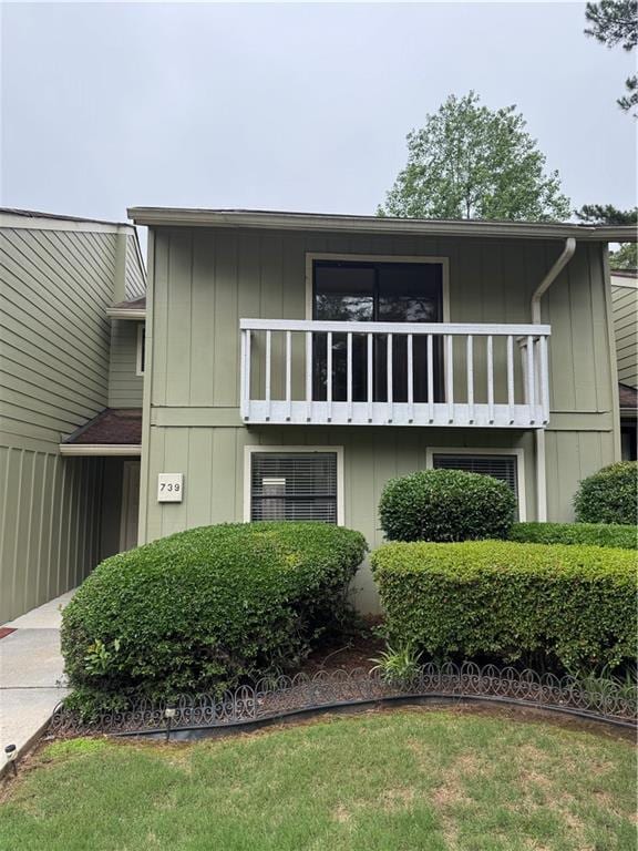 property at 739 Hanover Ln SE