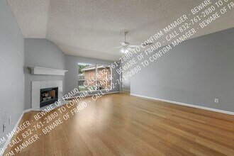 9940 Queens Rd in Frisco, TX - Foto de edificio - Building Photo