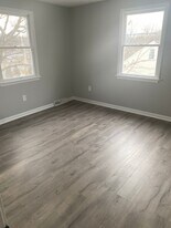 123 Angell St in Mansfield, MA - Building Photo