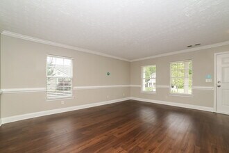 311 Autumn Creek Dr in Dallas, GA - Building Photo - Building Photo
