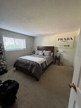 6 Greenbriar Dr in North Reading, MA - Foto de edificio - Building Photo