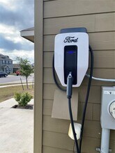 13704 Knights Br Dr in Elgin, TX - Building Photo - Building Photo