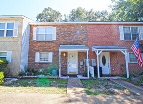 1930 Bay Point Blvd in Milton, FL - Building Photo
