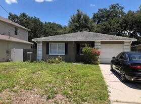 6910 S Trask St in Tampa, FL - Building Photo