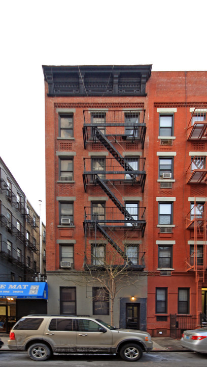 354 E 89th St in New York, NY - Building Photo