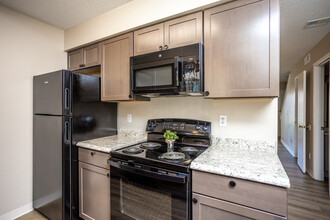 Granite Valley Apartments in Cedar Rapids, IA - Foto de edificio - Interior Photo