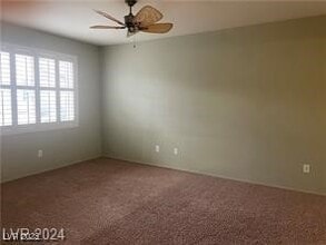 2325 Windmill Pkwy in Henderson, NV - Building Photo - Building Photo