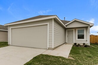 3323 Beckwith Wy in Crandall, TX - Foto de edificio - Building Photo